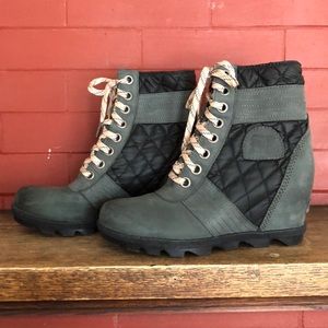 Sorel Lexie wedge boots